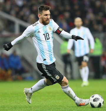 Standard compressed Lionel Messi
